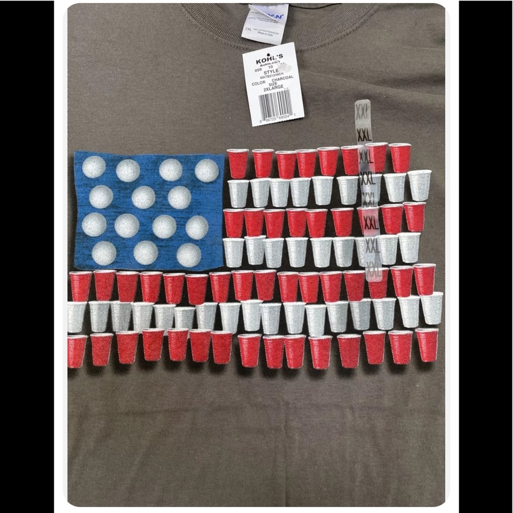 Gildan Graphic T-Shirt Beer Pong Solo Cup American Flag Short Sleeve XXL = 2X.